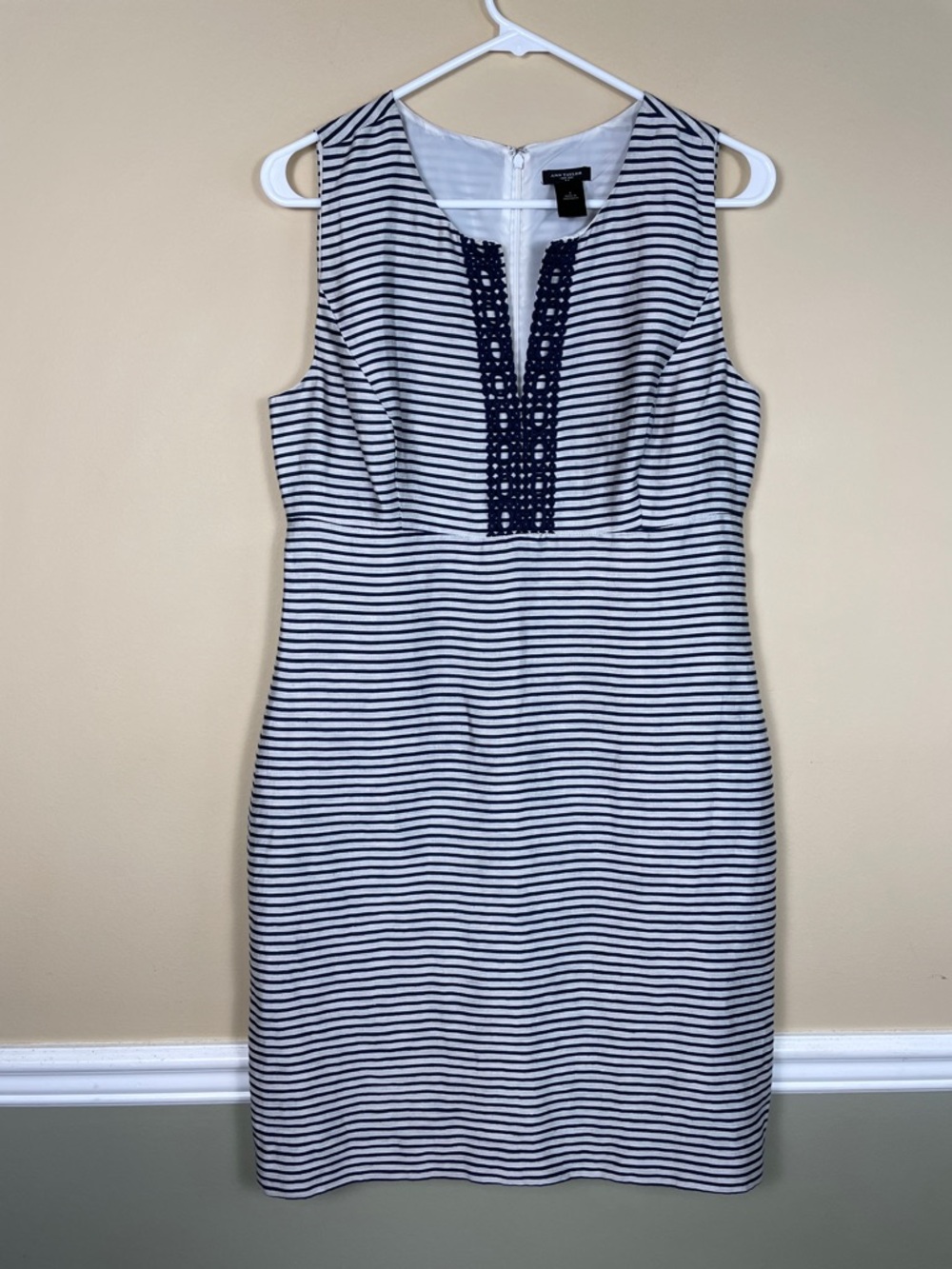 Ann Taylor Women’s Navy Blue Striped Linen Blend Embroidered Sleeveless Dress